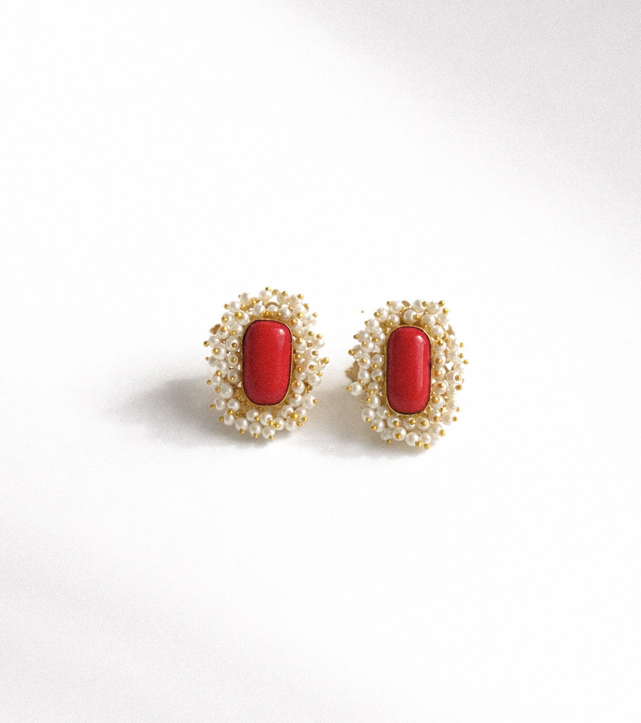 Ruvia Studs