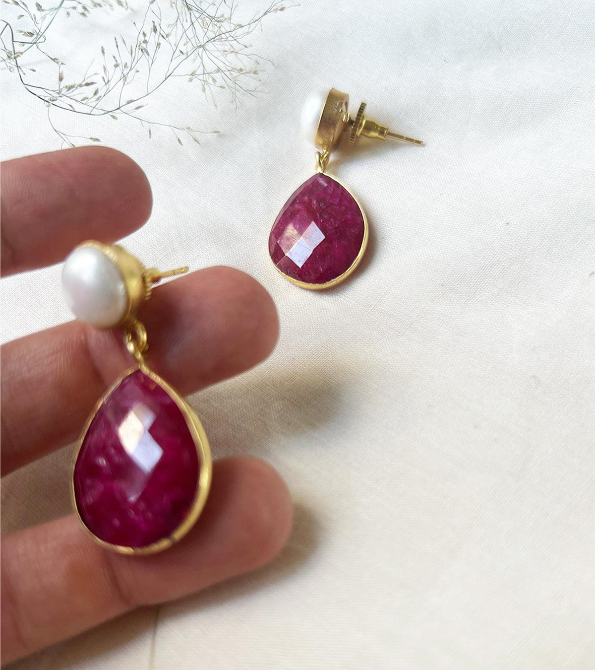 Cerise earring - Khara Kapas