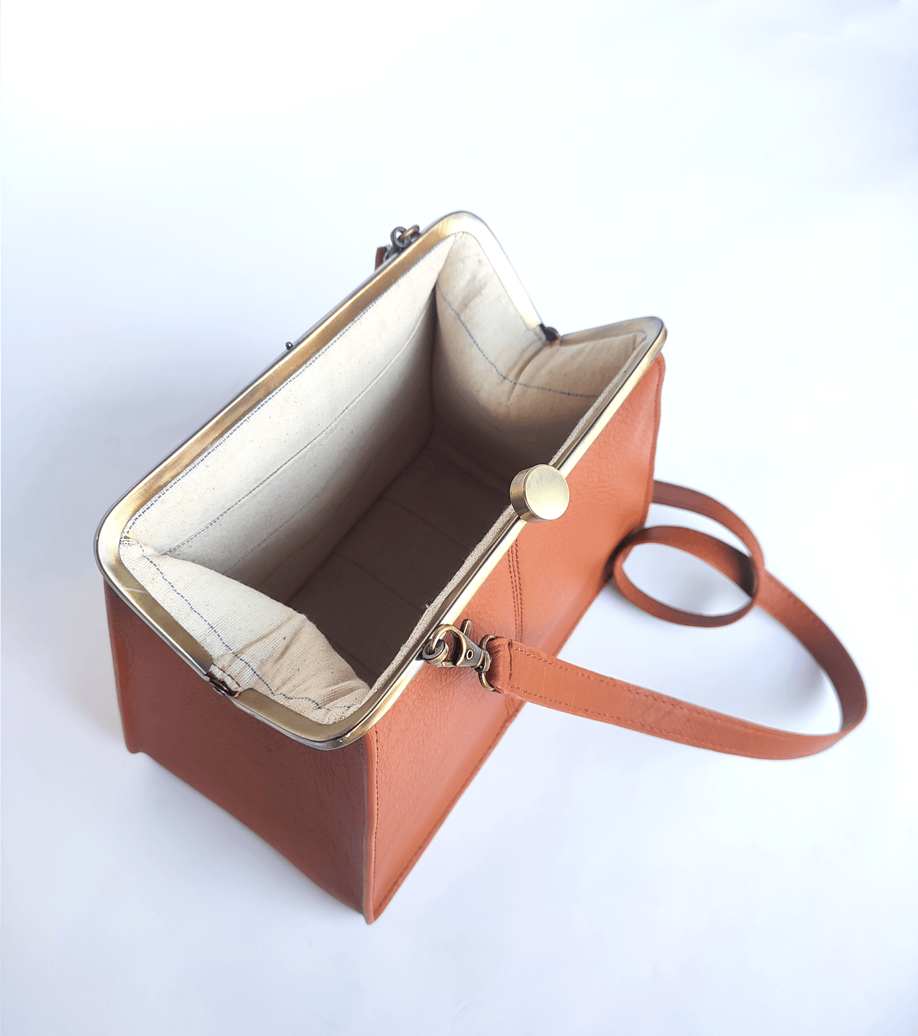 Chestnut clutch - Khara Kapas