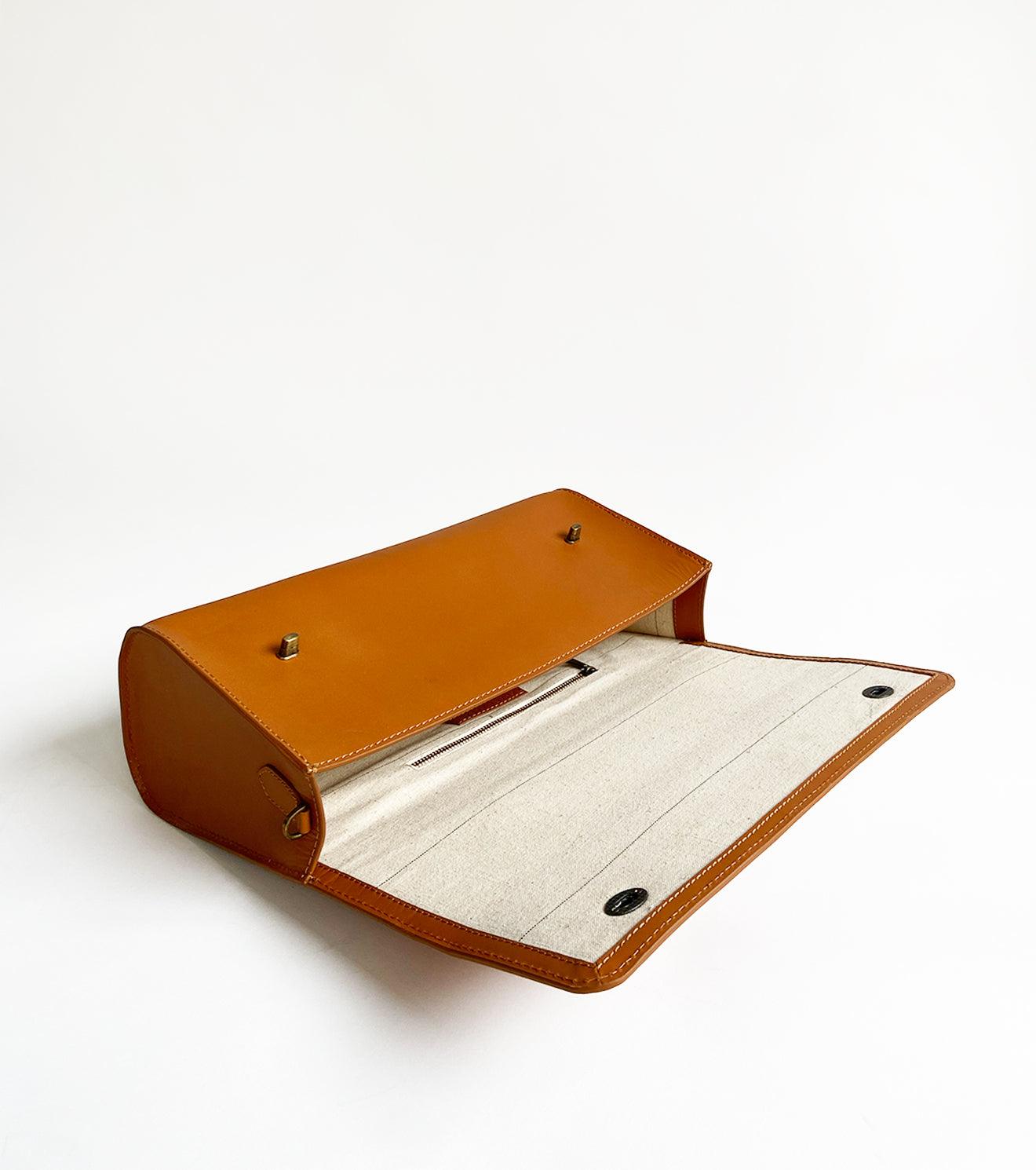 Fawn messenger bag - Khara Kapas