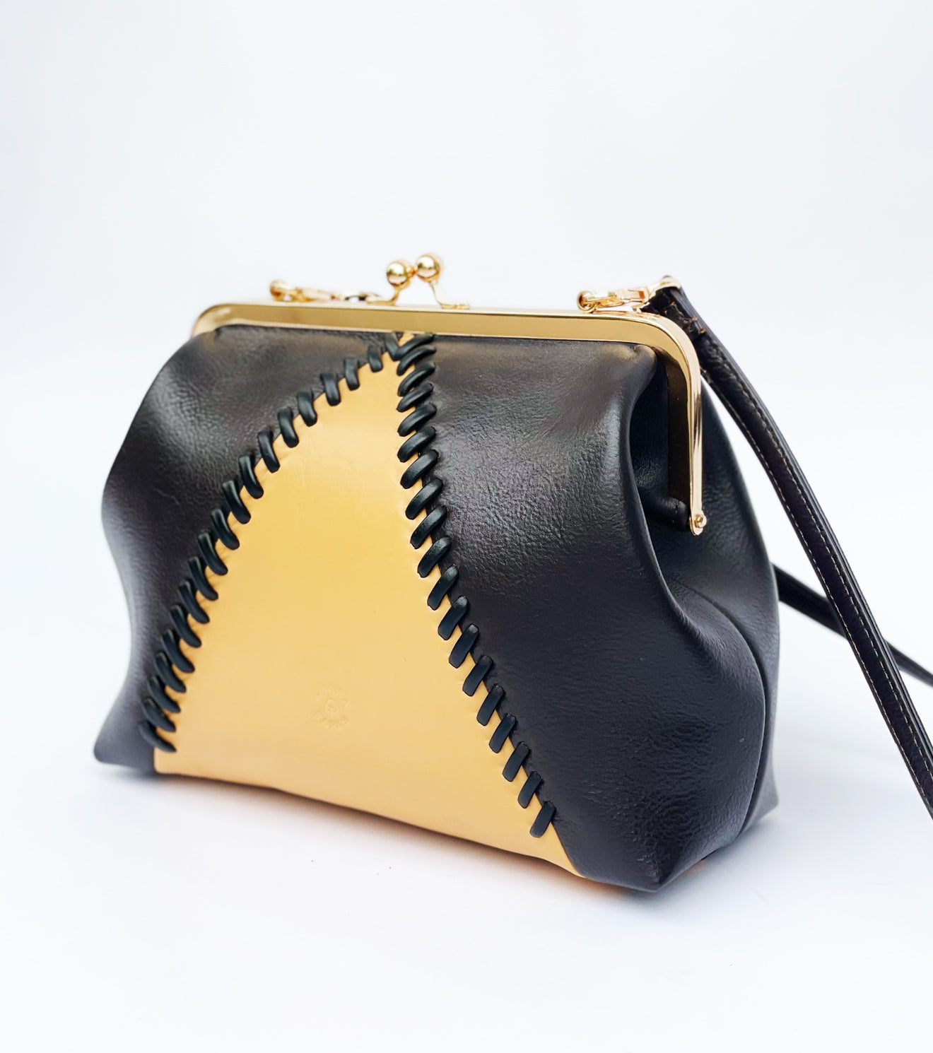 Honeybunch Leather clutch