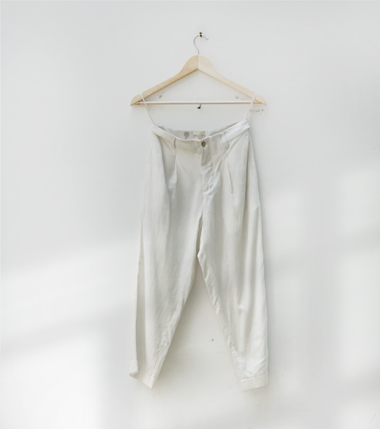 Minimal Dawn Pants