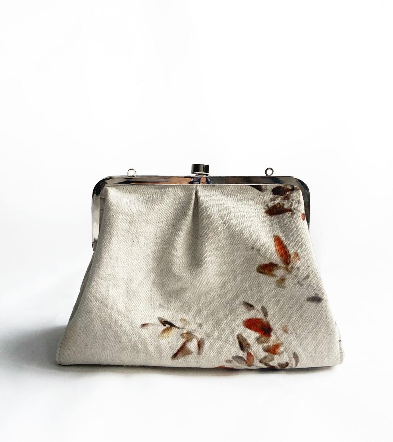 Humming bird clutch - Khara Kapas