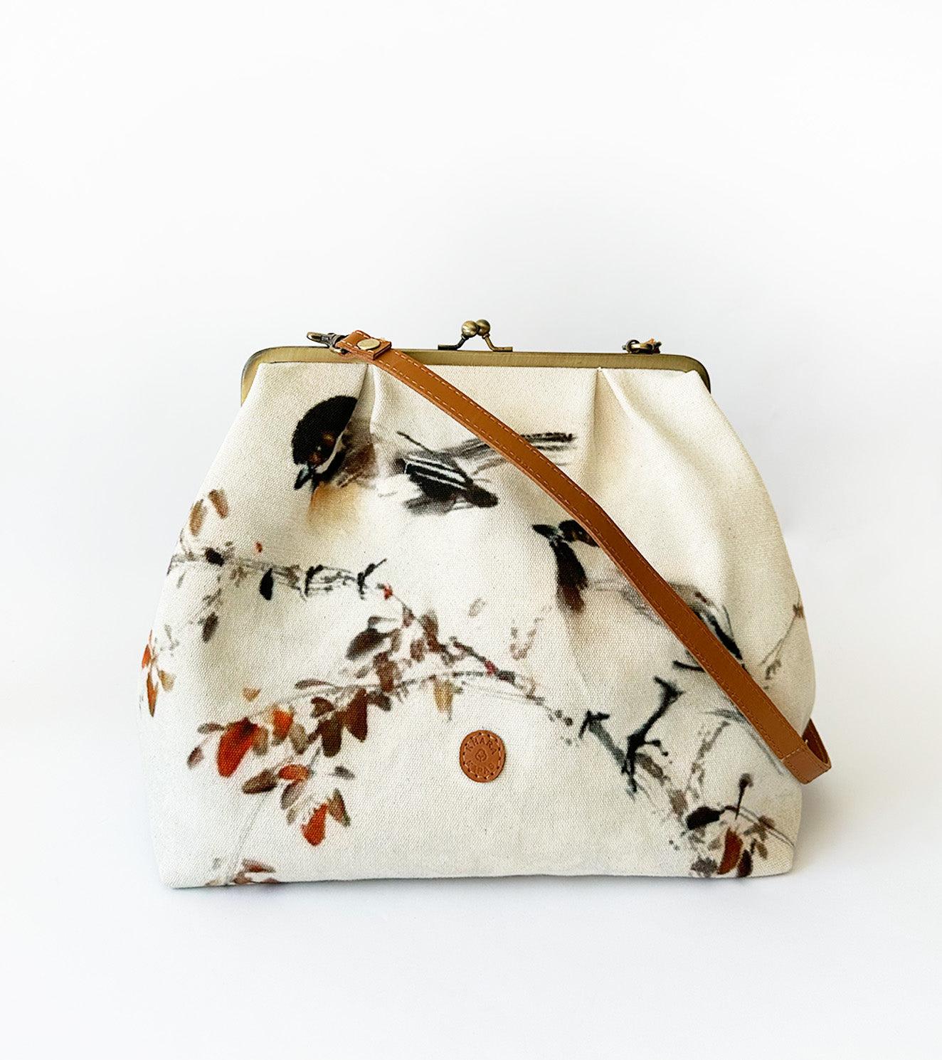 Humming zenith clutch - Khara Kapas