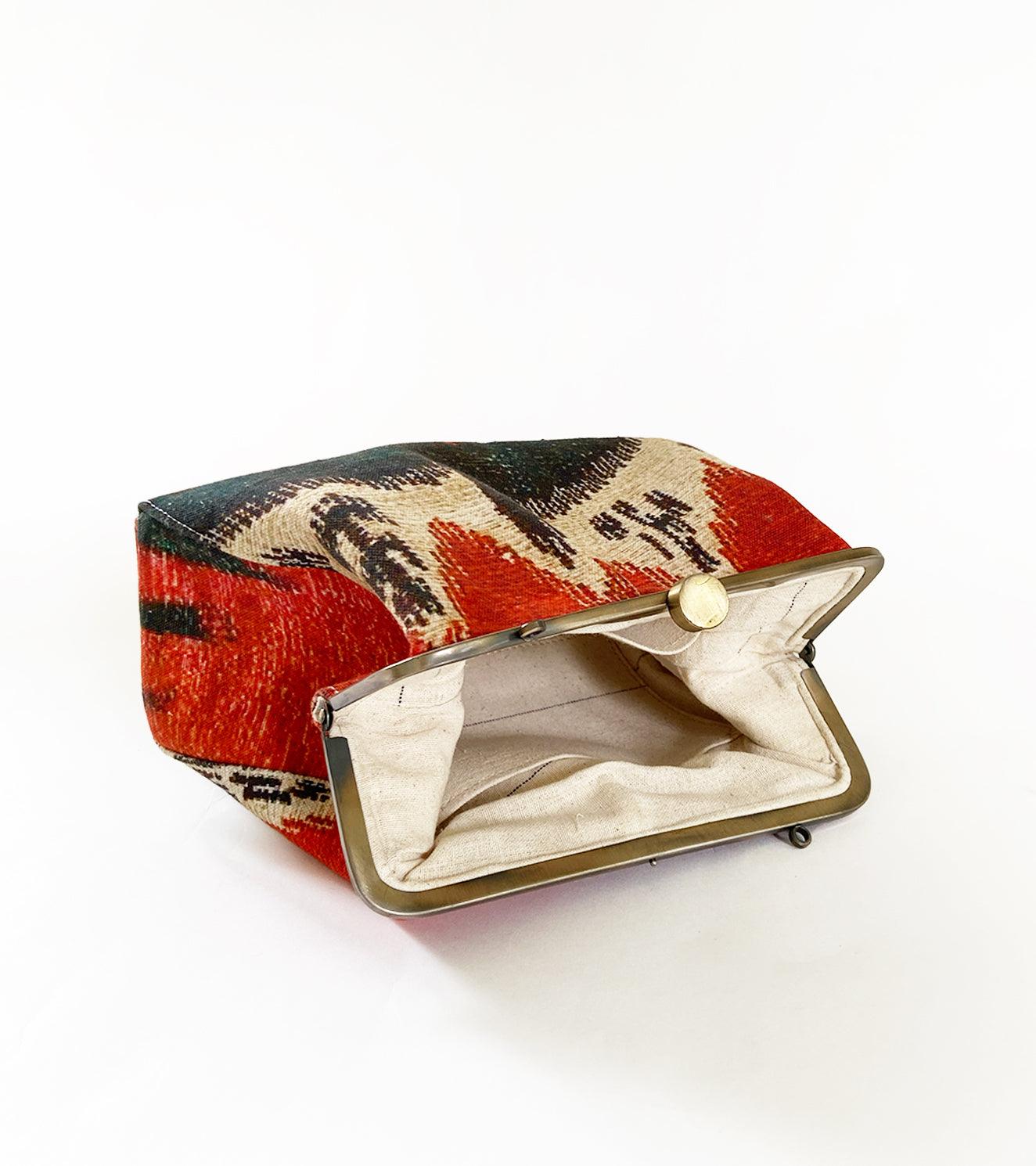 Lila clutch - Khara Kapas