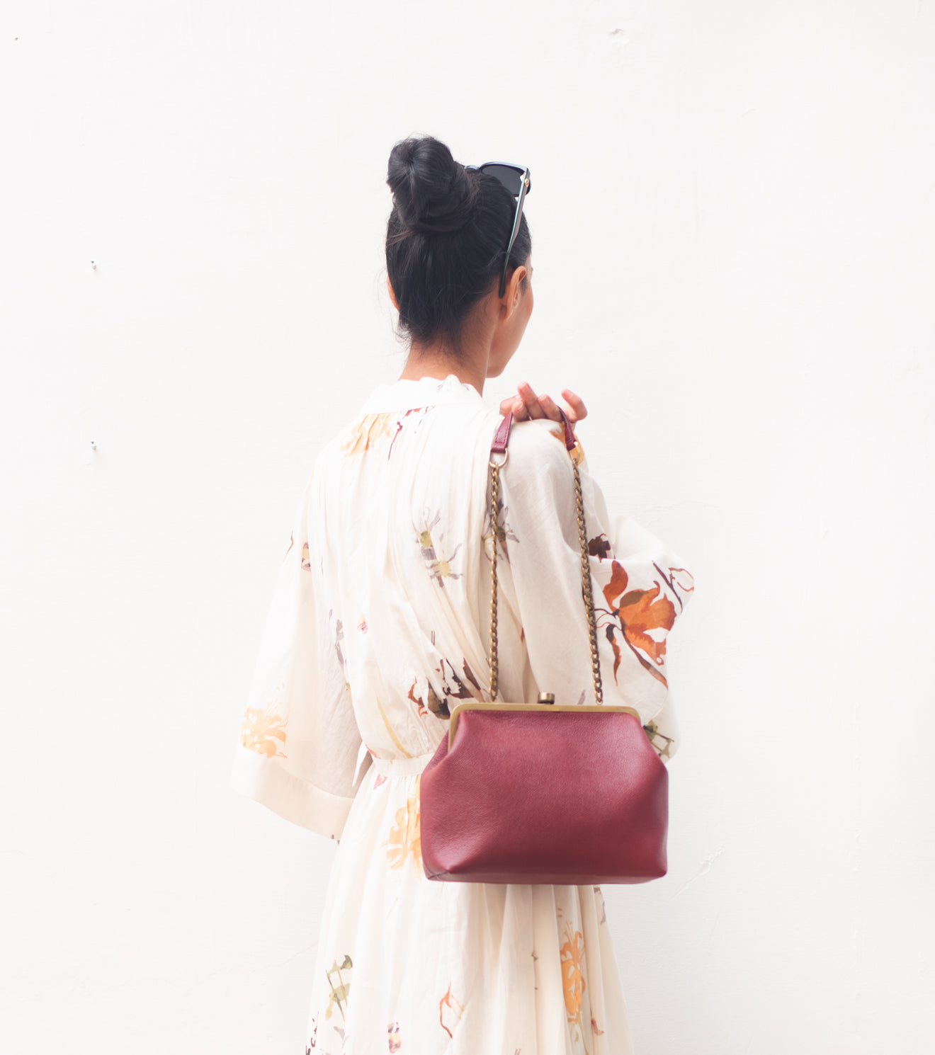 Bordeaux muse clutch