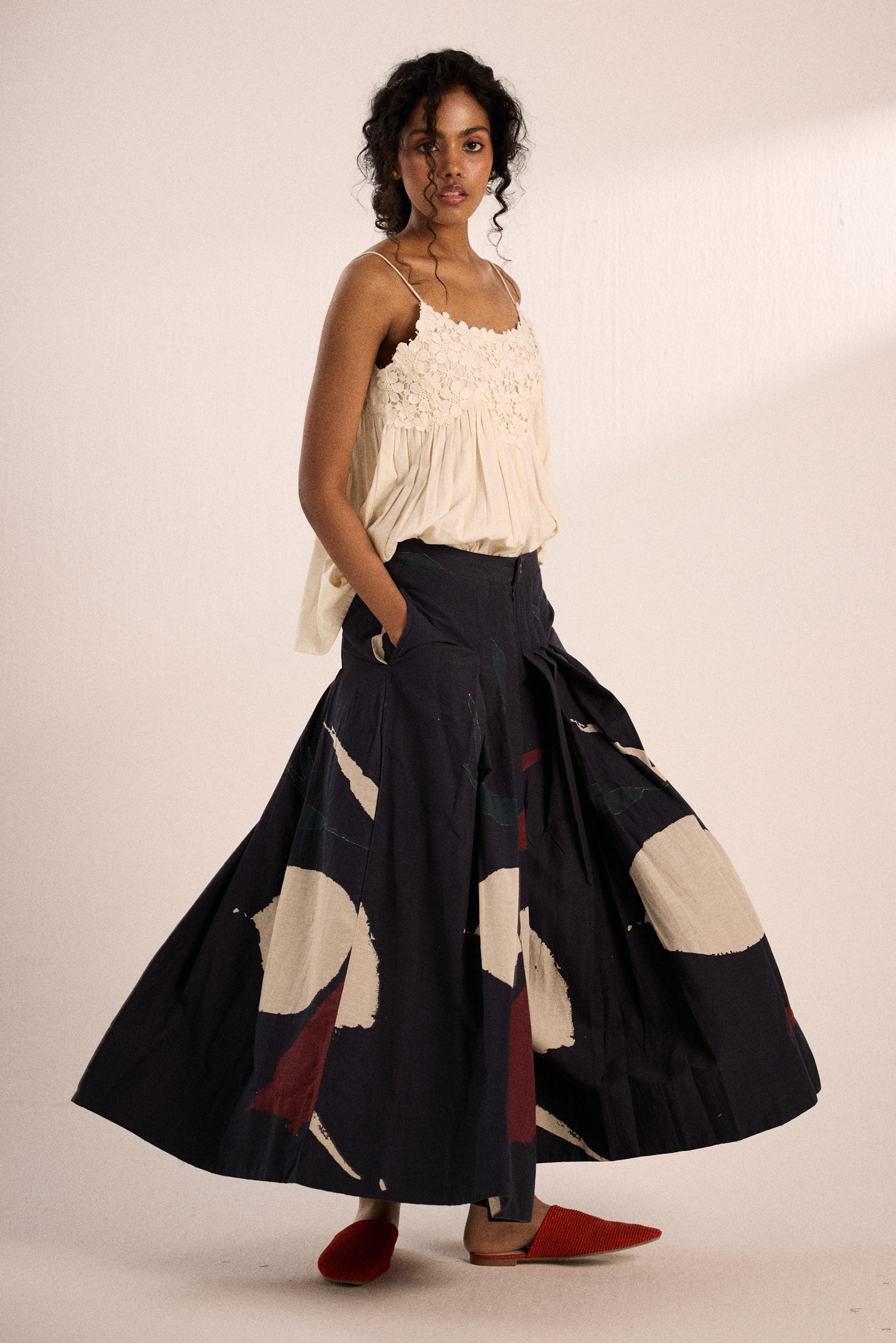 Aba Pleated Pants