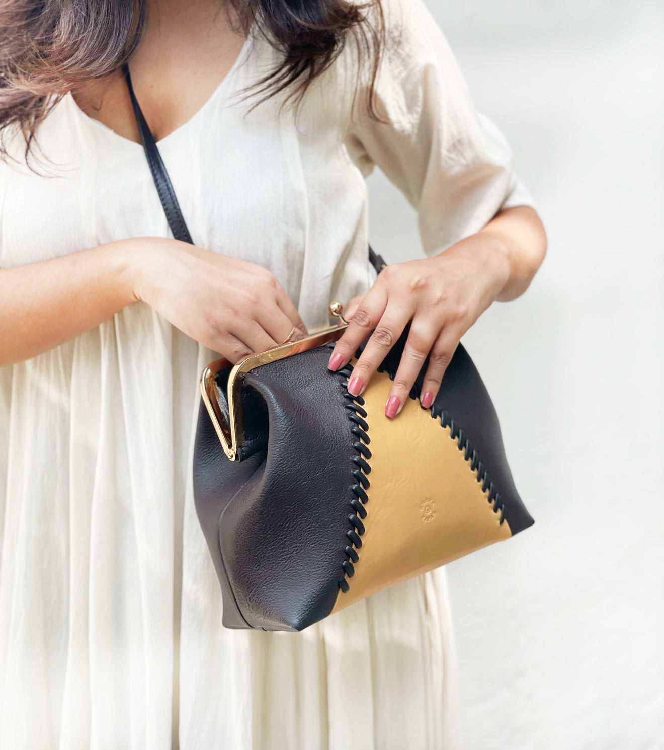 Honeybunch Leather clutch