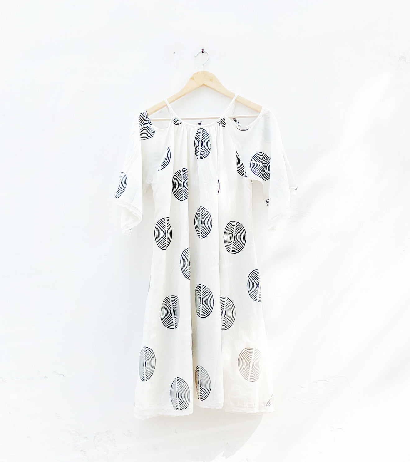 Maze cold shoulder dress
