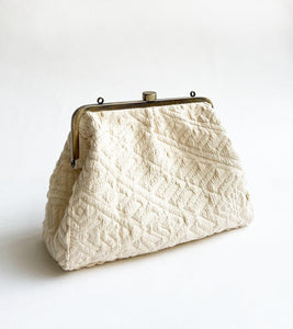 Egg shell clutch - Khara Kapas