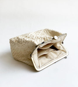 Egg shell clutch - Khara Kapas