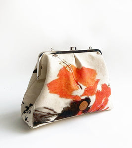 Hibiscus clutch - Khara Kapas