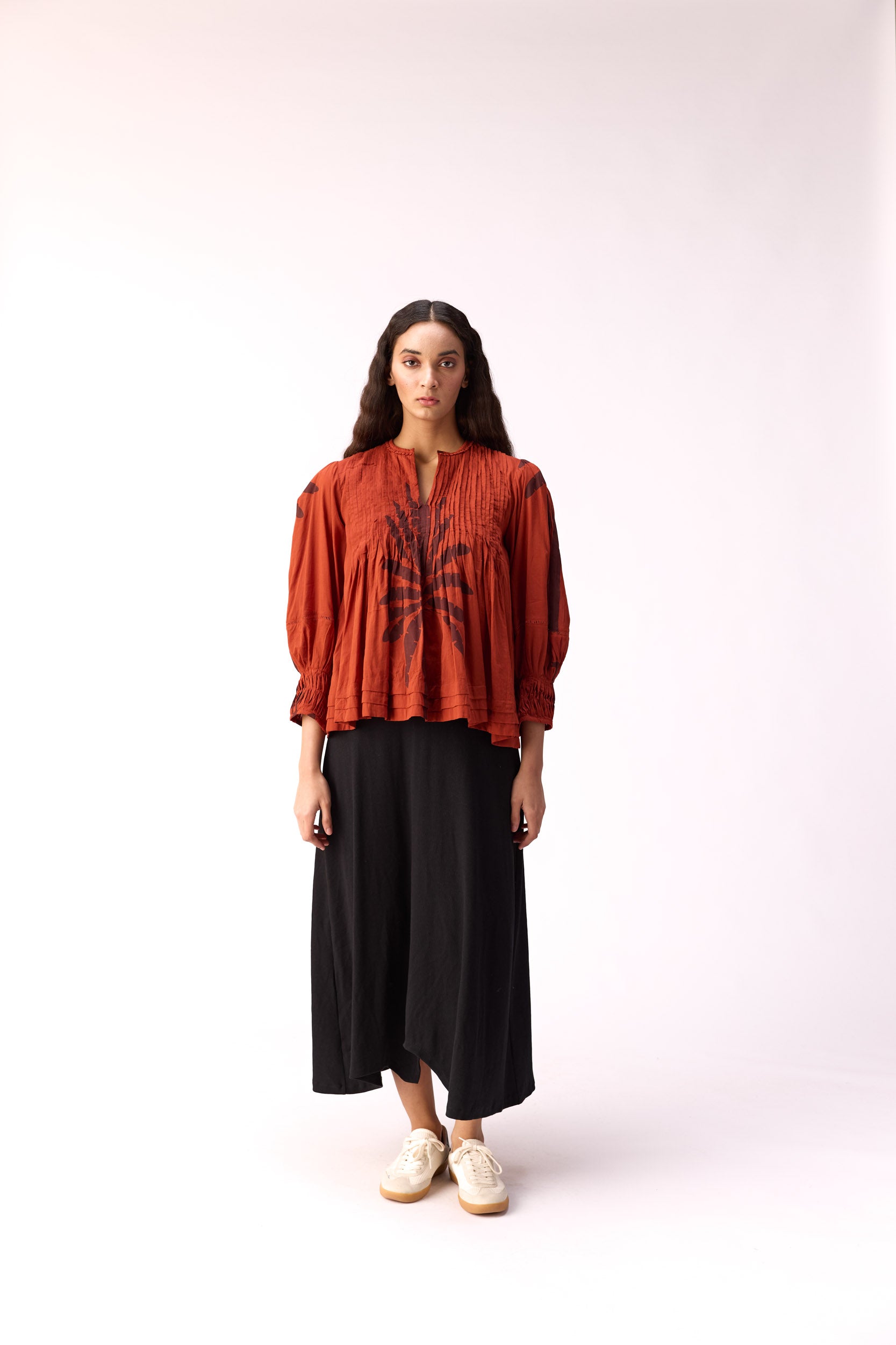 Scarlet Earth top