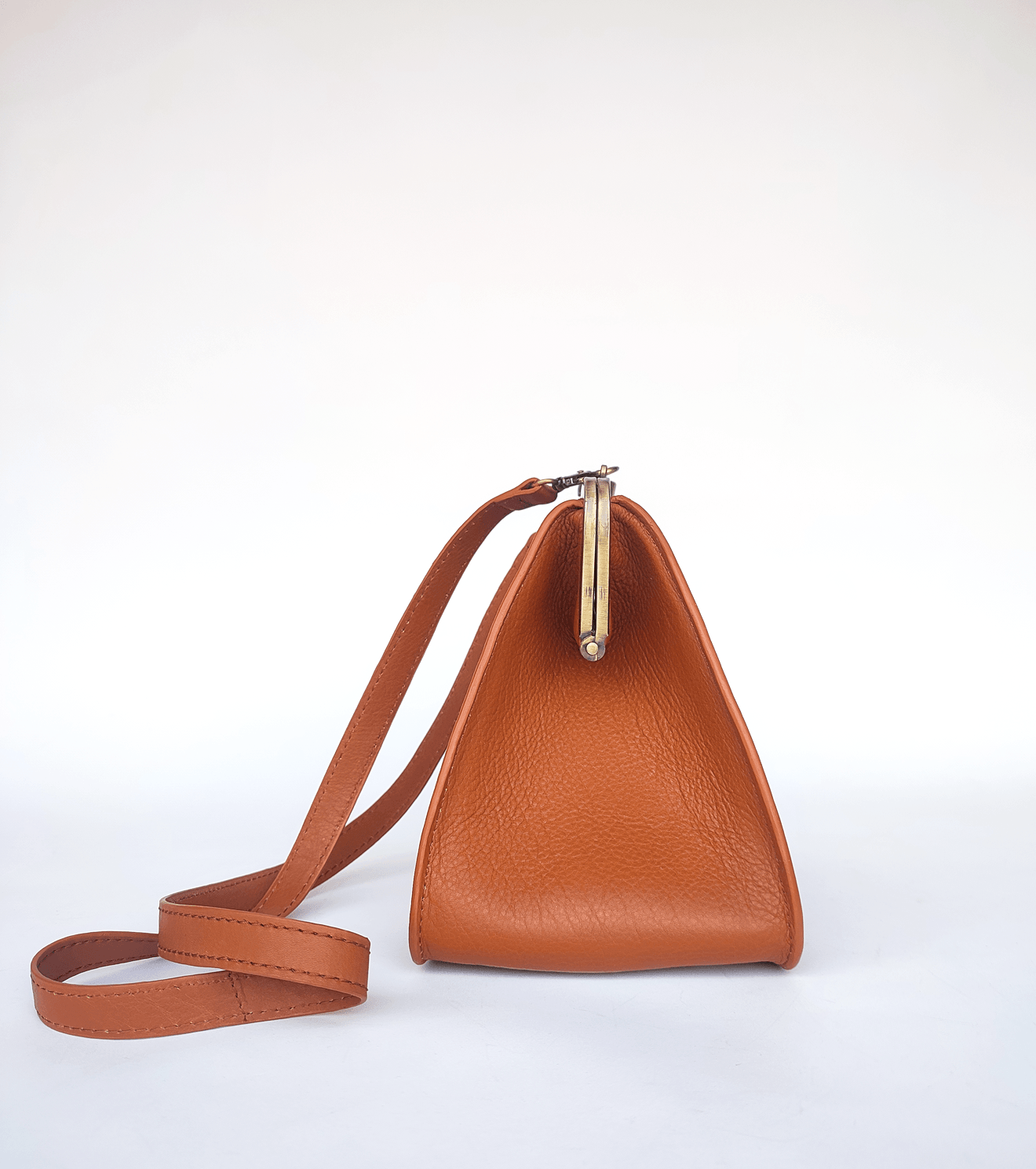 Chestnut clutch - Khara Kapas