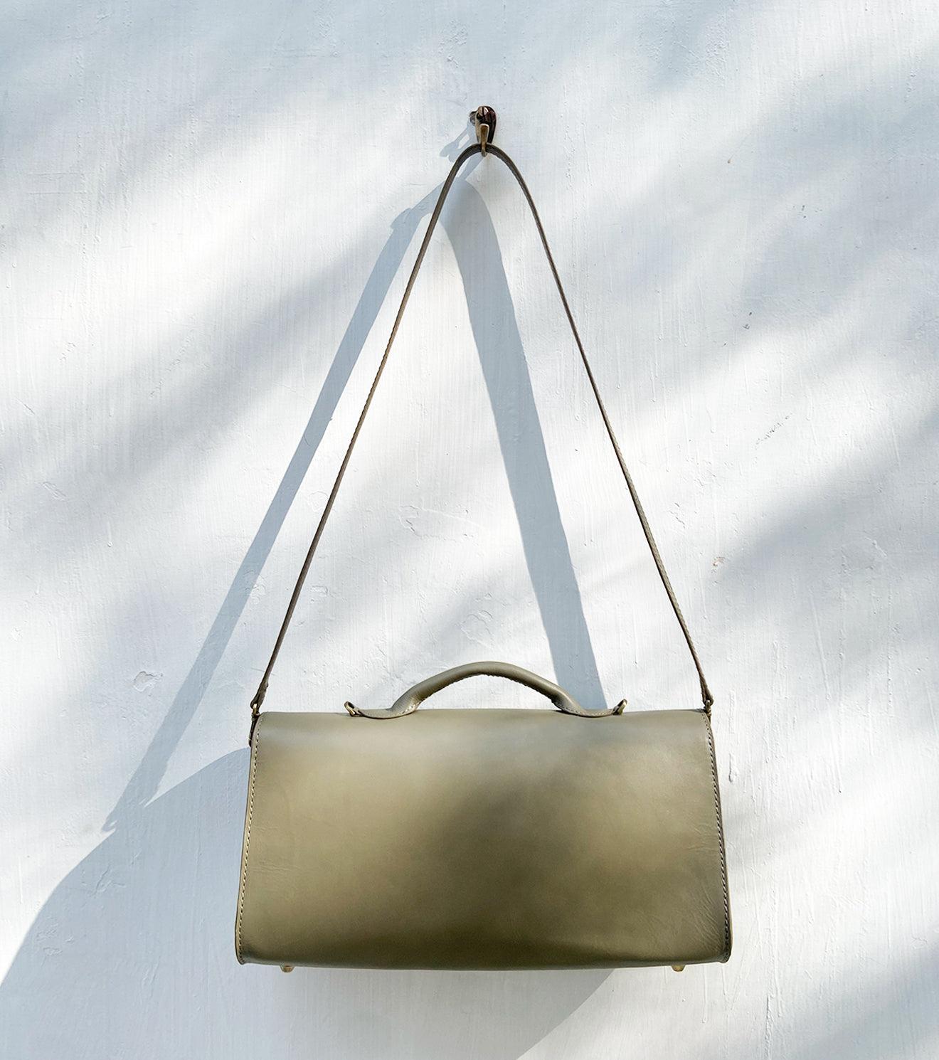 Olive messenger bag - Khara Kapas