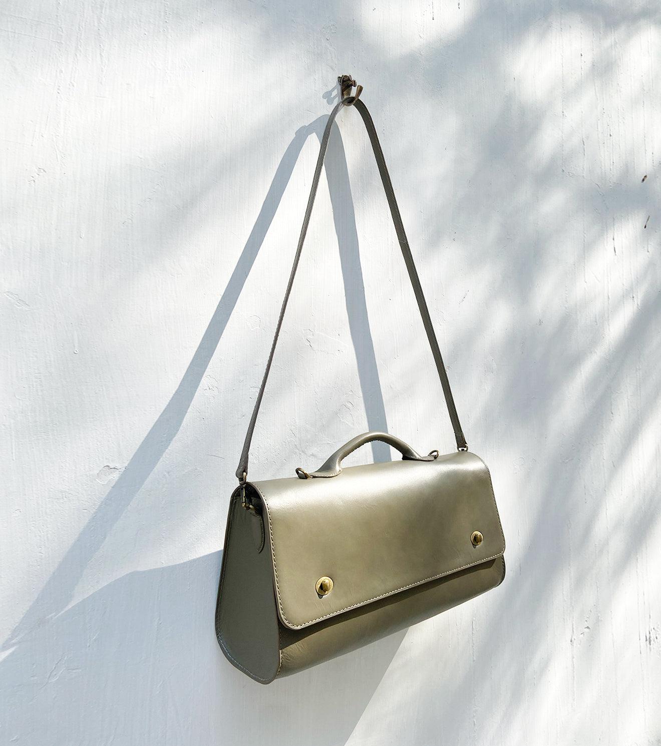 Olive messenger bag - Khara Kapas