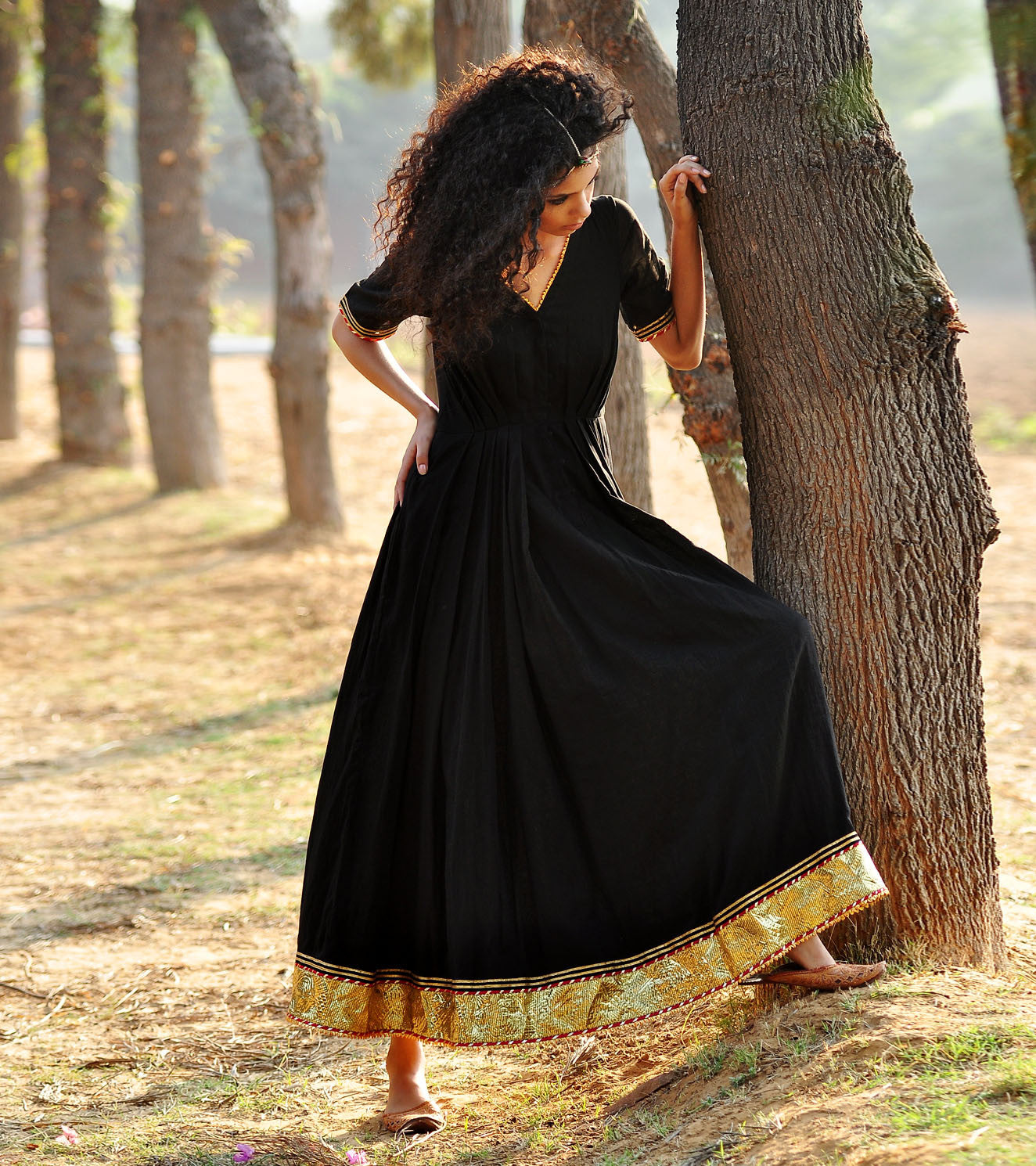 BLACK PLEATED GOWN