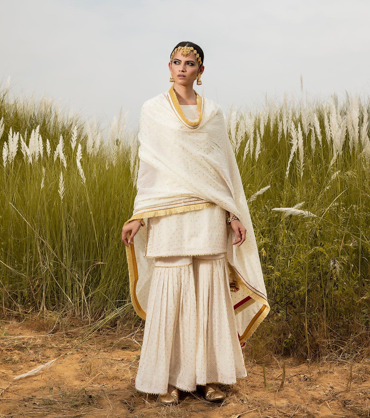 Shubhra Vesh - Khara Kapas