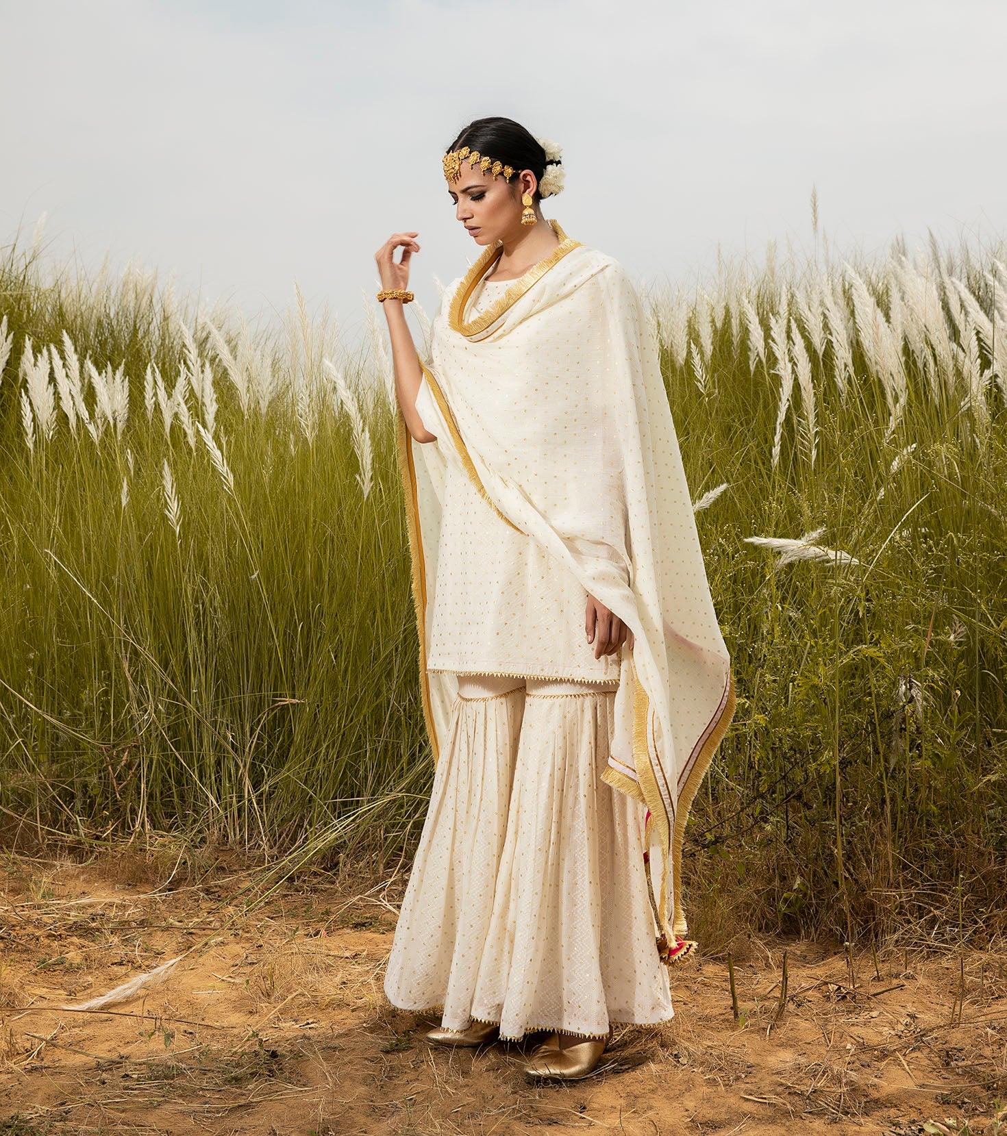 Shubhra Vesh - Khara Kapas